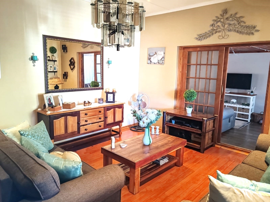 5 Bedroom Property for Sale in Bothasrus Eastern Cape